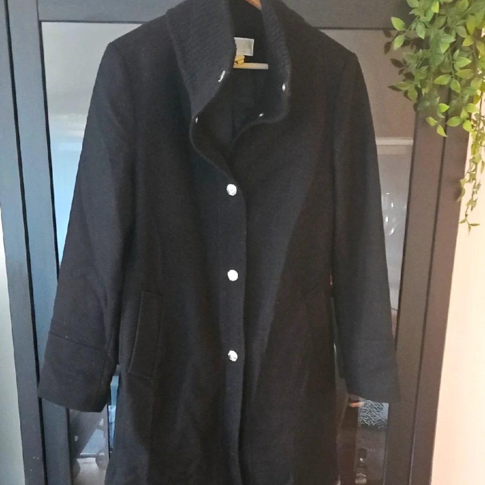 Michael KORS Wool Women's Black Coat Sz8 - Picture 1 of 5